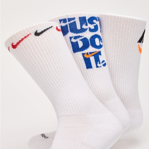 NWT Unisex Nike Everyday Plus Cushioned Dri-fit Crew Socks - Pack of 3 - Picture 4 of 6